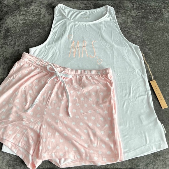 NWT Rae Dunn ‘Mrs.’ Pajama Short Set - Picture 2 of 10